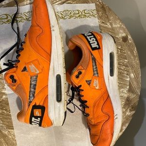 Orange NIKE Air Max 1 Just Do It